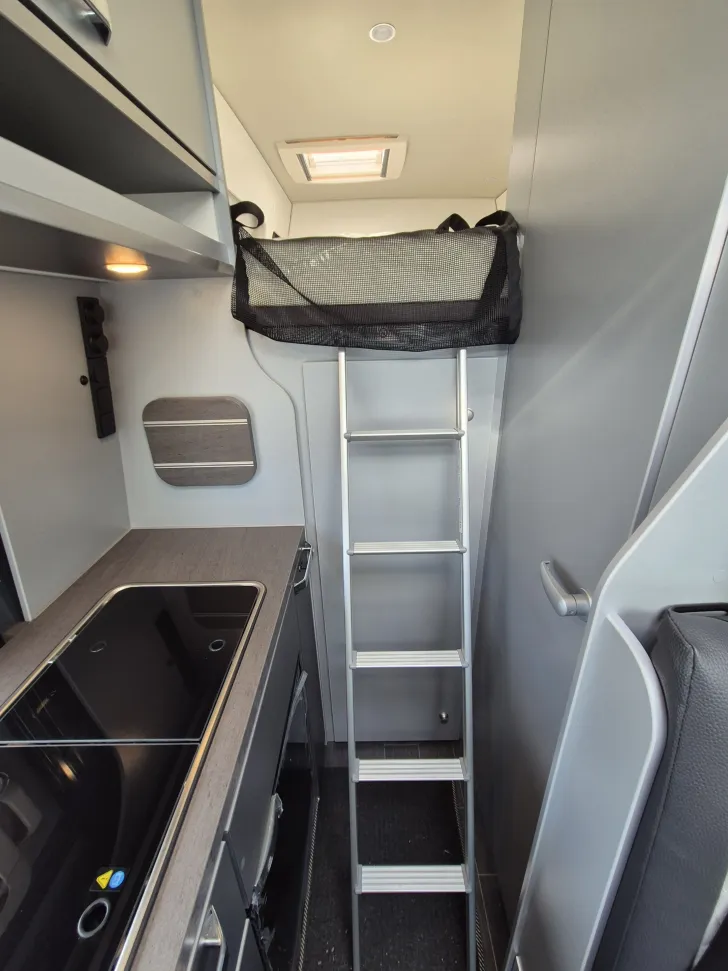 Fahrzeugbild Weinsberg CaraBus 630 MEG EDITION [FIRE] *Motorradhalter* #24