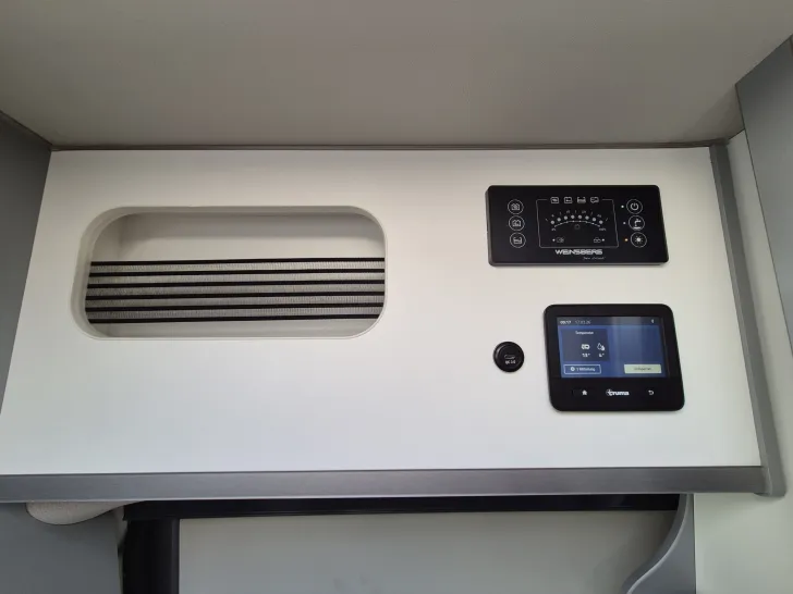 Fahrzeugbild Weinsberg CaraBus 630 MEG EDITION [FIRE] *Motorradhalter* #35