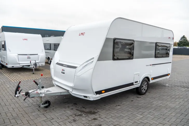 Fahrzeugbild LMC Tandero 430 D *Querbett*Glattblech*Therme*LMF* #2