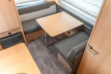 Fahrzeugbild LMC Tandero 430 D *Querbett*Glattblech*Therme*LMF* #9