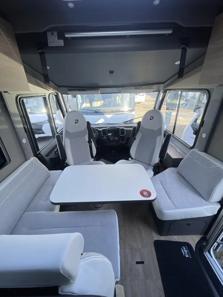 Fahrzeugbild Dethleffs Trend I 6817 EB #8