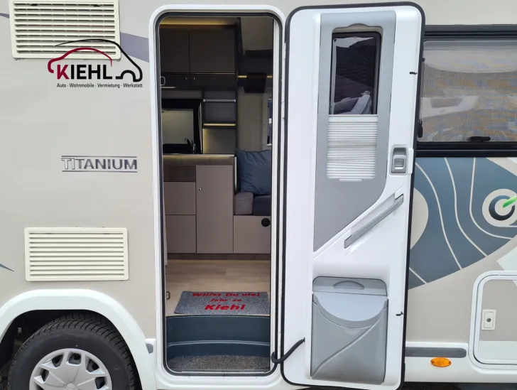 Fahrzeugbild Chausson Titanium 640 *Heckbad*Dieselheizung*Face-Face* #13