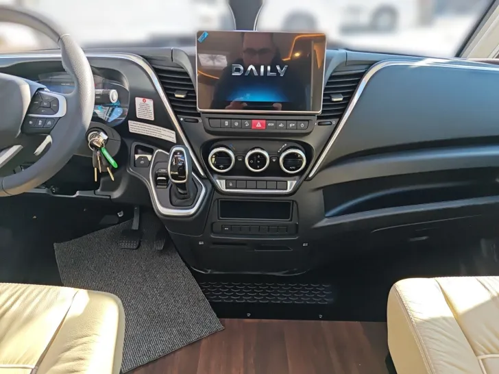 Fahrzeugbild Carthago chic s-plus I 50 LE Iveco #9