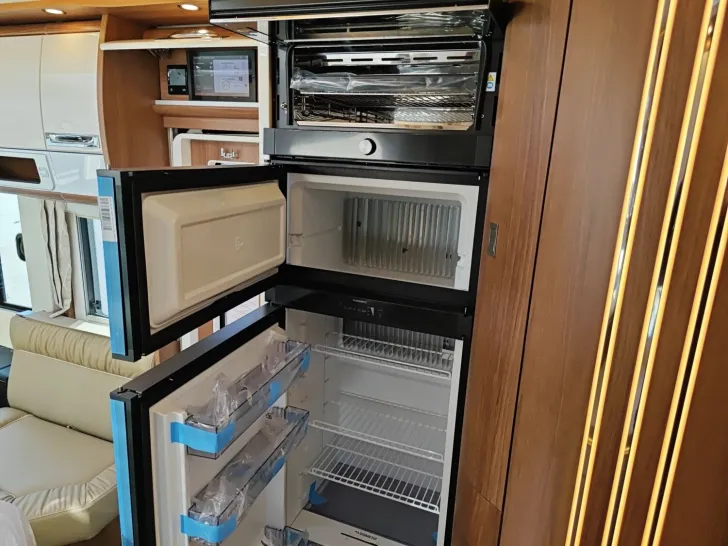 Fahrzeugbild Carthago chic s-plus I 50 LE Iveco #14