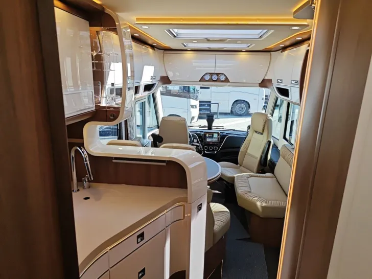 Fahrzeugbild Carthago chic s-plus I 50 LE Iveco #19