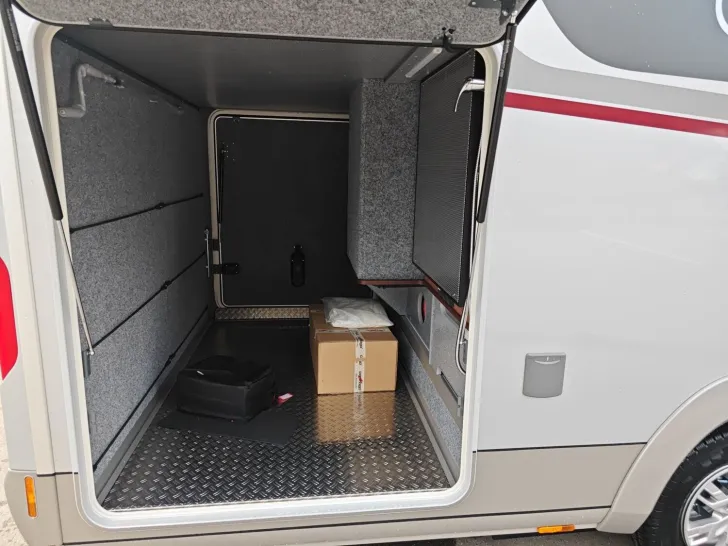 Fahrzeugbild Carthago chic s-plus I 50 LE Iveco #22