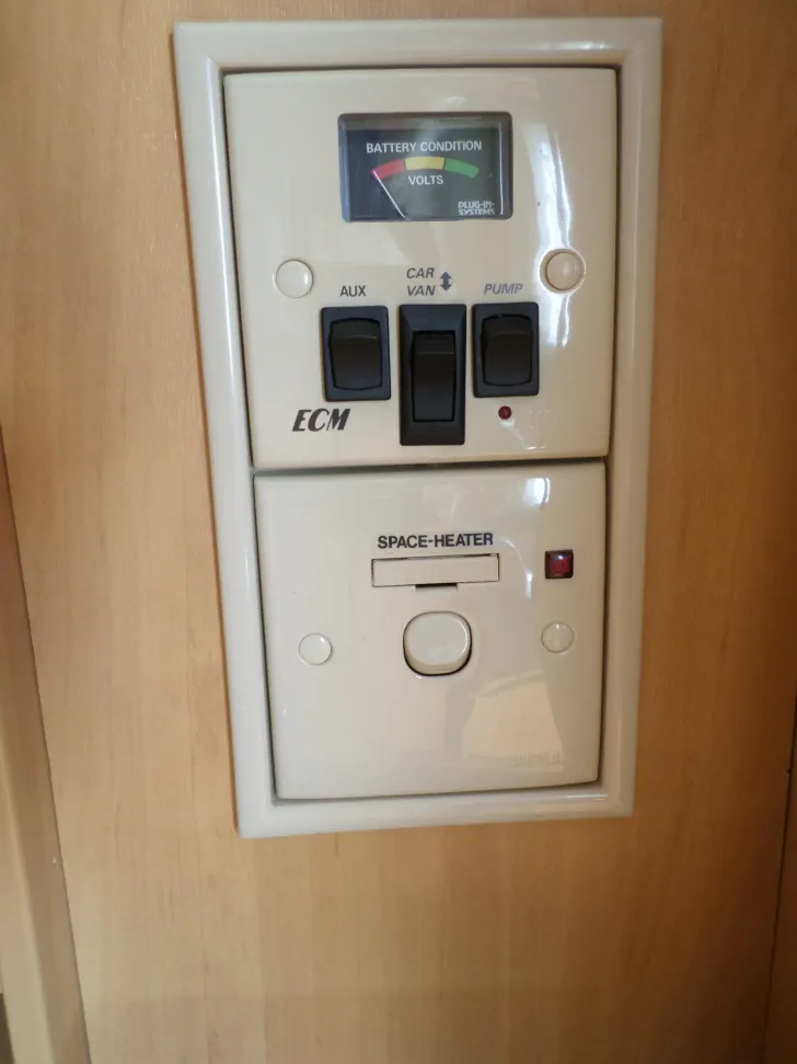 Fahrzeugbild SWIFT CHALLENGER 390 SE #28