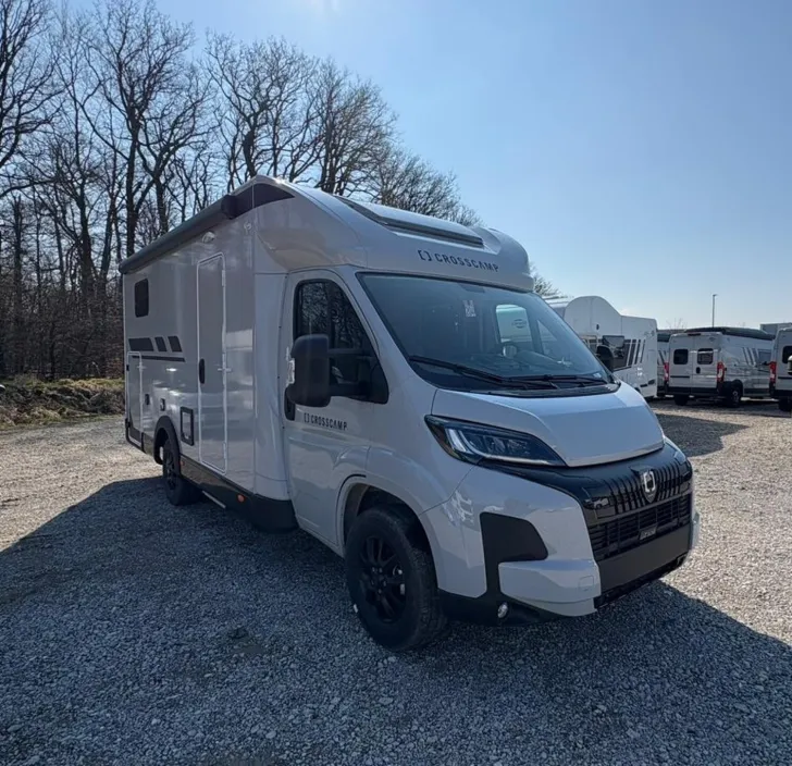 Fahrzeugbild Crosscamp EXPDN 7.0 E Peugeot #1