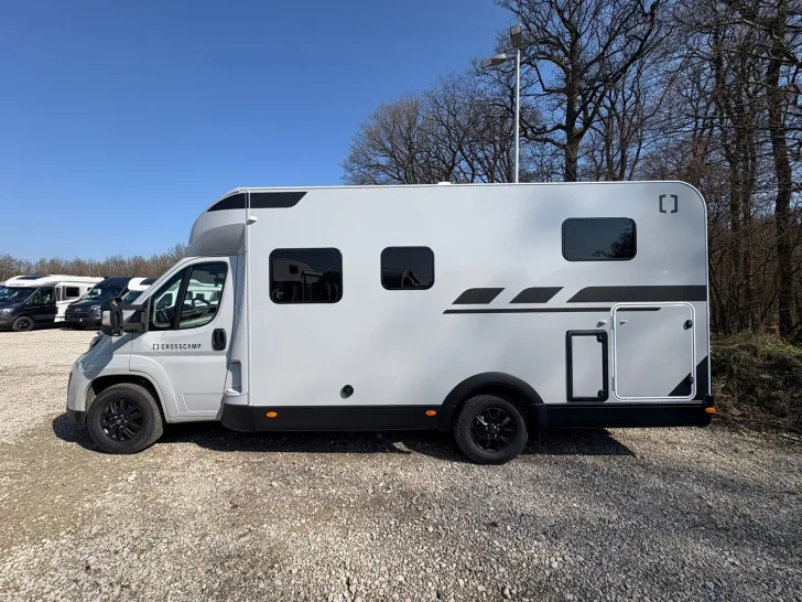 Fahrzeugbild Crosscamp EXPDN 7.0 E Peugeot #5