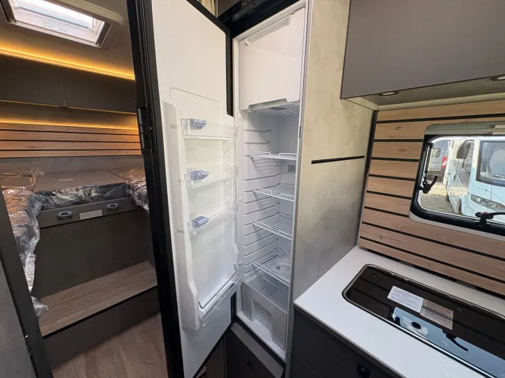 Fahrzeugbild Crosscamp EXPDN 7.0 E Peugeot #22