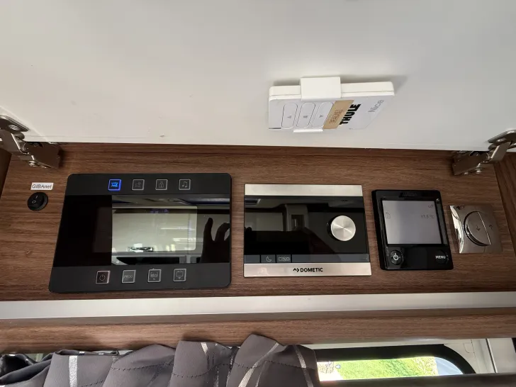 Fahrzeugbild Carthago chic e-line 51 QB Mit Mercedes Garanti #10