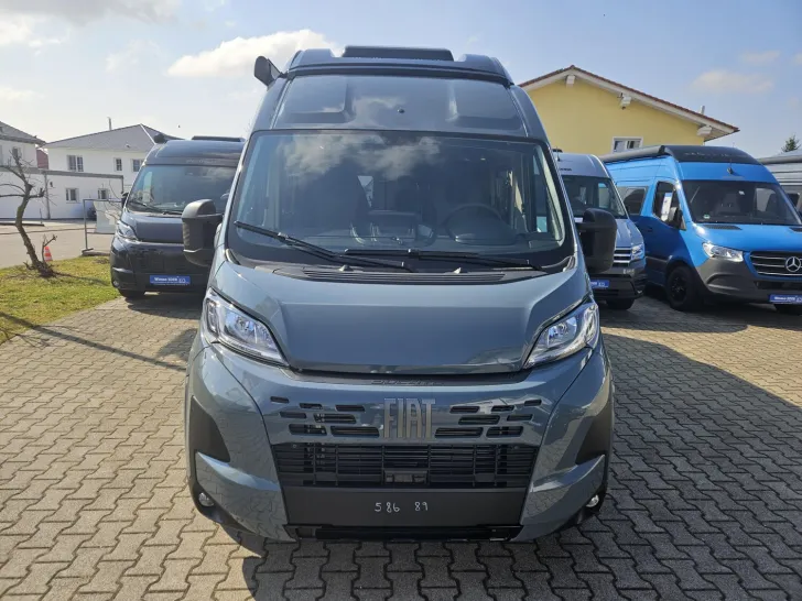 Fahrzeugbild Carado pro CV 600 Schlafdach|DigitalPaket|190Ah|8GAutom #22