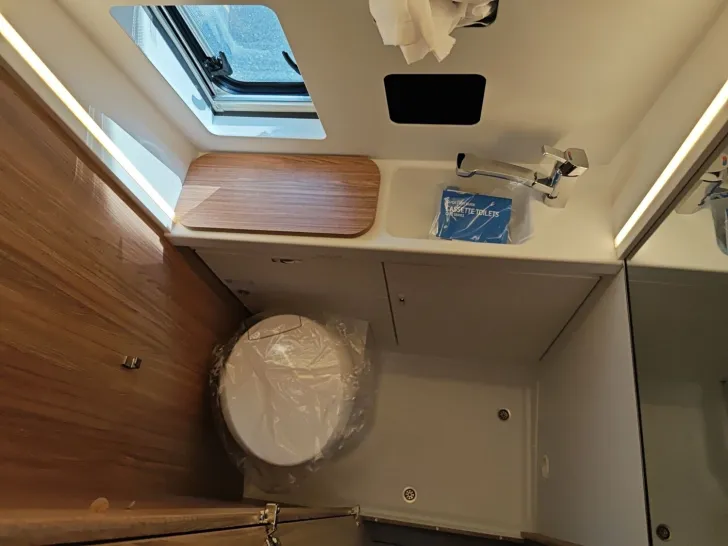 Fahrzeugbild Weinsberg CaraBus EDITION FIRE 600 MQH Sie sparen 6.376,-! #13