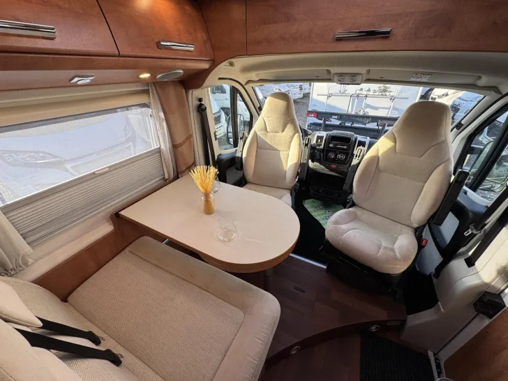 Fahrzeugbild Malibu Van 600 DB #13