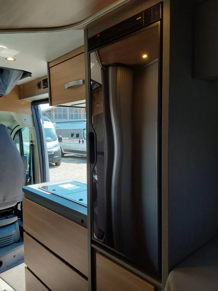 Fahrzeugbild Dethleffs Globetrail Classic 600 DR Fiat Aut. & Aufstelld. #9