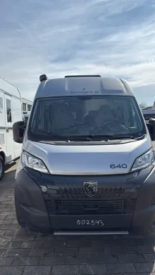 Frontal Vorne Sunlight Camper Van CLIFF 640 Sofort verfügbar