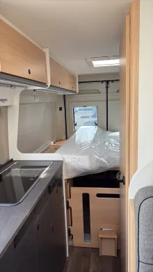 Sicht vorne-hinten Sunlight Camper Van CLIFF 640 Sofort verfügbar