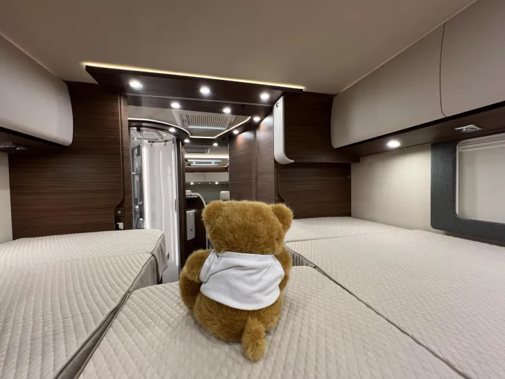 Fahrzeugbild Carthago chic c-line I 5.9 XL LE Mercedes (318) #31