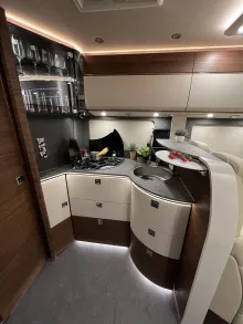 Fahrzeugbild Carthago chic c-line I 5.9 XL LE Mercedes (311) #20