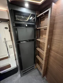 Fahrzeugbild Carthago chic c-line I 5.9 XL LE Mercedes (311) #23