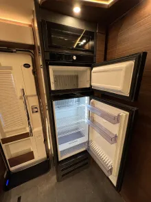 Fahrzeugbild Carthago chic c-line I 5.9 XL LE Mercedes (311) #25