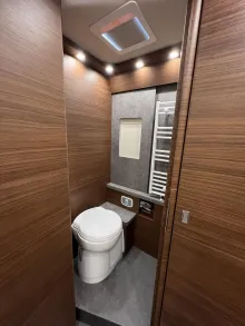 Fahrzeugbild Carthago chic c-line I 5.9 XL LE Mercedes (311) #36