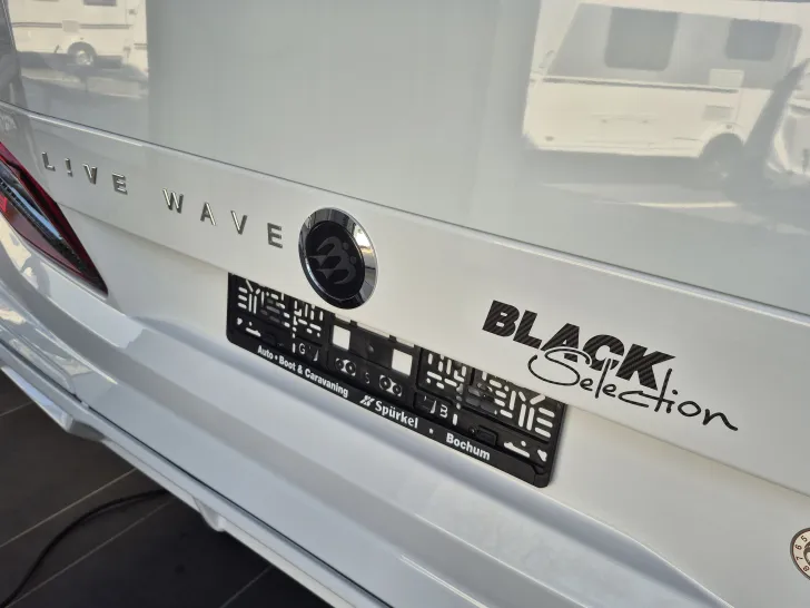Fahrzeugbild Knaus L!VE WAVE 650 MEG Black Selection #19