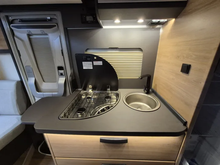 Fahrzeugbild Knaus L!VE WAVE 650 MEG Black Selection #25