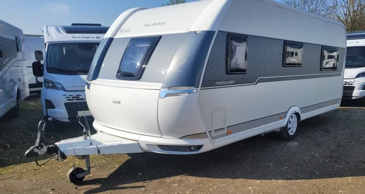 Fahrzeugbild Hobby Excellent 560 CFe *Rangierantrieb Alko Mammut* #4