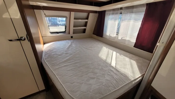 Fahrzeugbild Hobby Excellent 560 CFe *Rangierantrieb Alko Mammut* #23