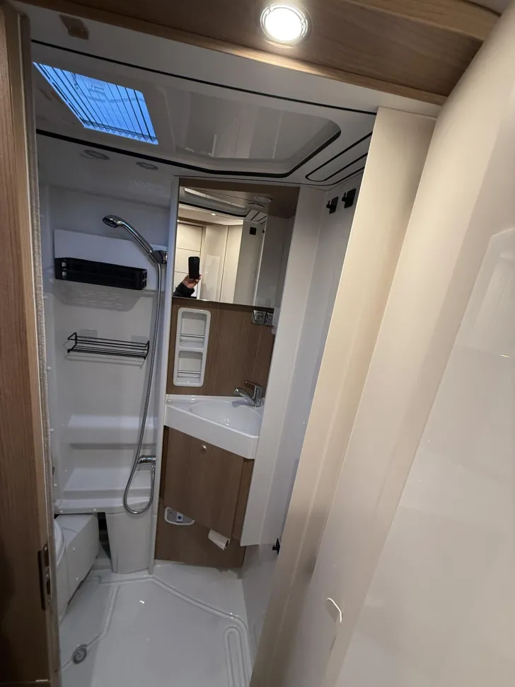 Fahrzeugbild Malibu Van charming GT skyview 640 LE RB #11