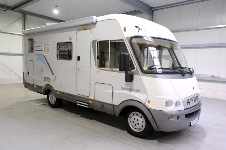 Fahrzeugbild Hymer B 524 / Festbett / Hubbett / Garage #3