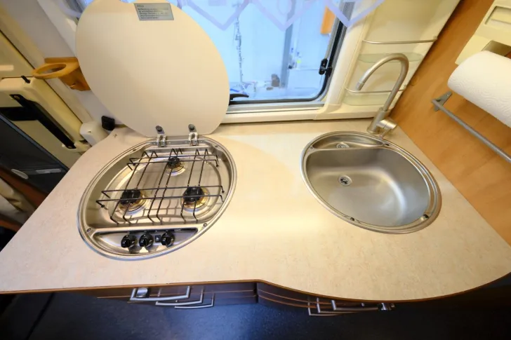 Fahrzeugbild Hymer B 524 / Festbett / Hubbett / Garage #16