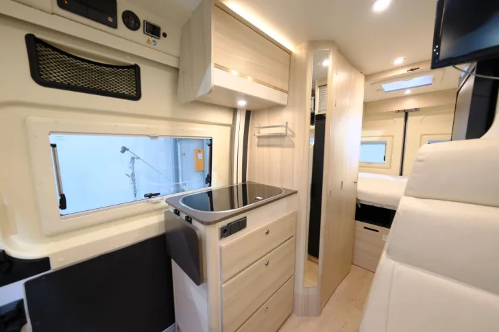 Fahrzeugbild Dreamer 600 Fun DSS/Festbett/Klima/Solar/Markise/Euro6 #14