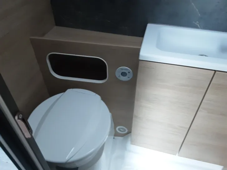 Fahrzeugbild Weinsberg CaraOne 480 EU #22