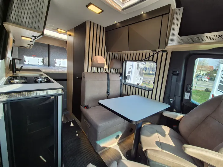 Fahrzeugbild Weinsberg X-PEDITION 600 MQ / 4x4 / AHK / Delta 18" #13