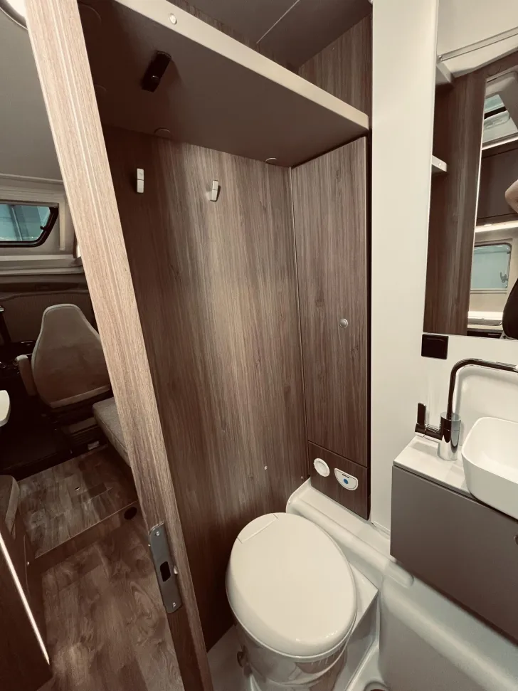 Fahrzeugbild Carado T 448 Automatik, Navi, Sat, TV #26