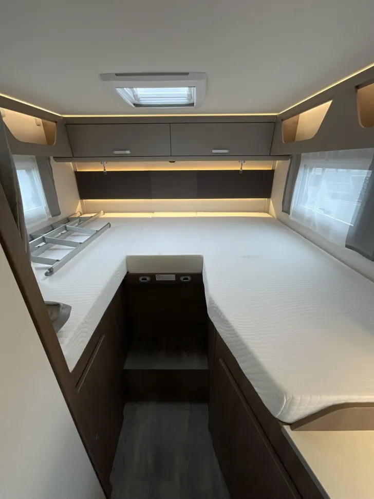 Fahrzeugbild Carado I 338 #14