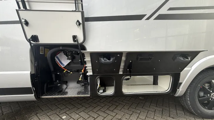 Fahrzeugbild Hymer B-Klasse ML B-ML T 780 BlackLine #8