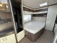 Fahrzeugbild Hobby Prestige 560 WFU 2.000 kg LM-Felgen silber #12