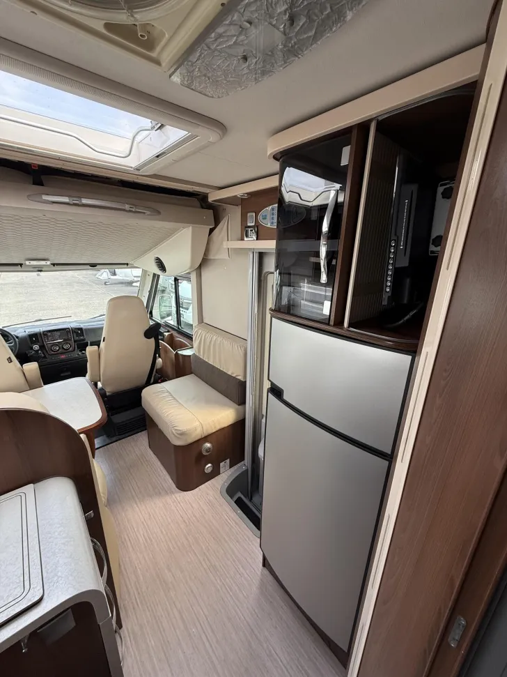 Fahrzeugbild McLouis Nevis 873G #10