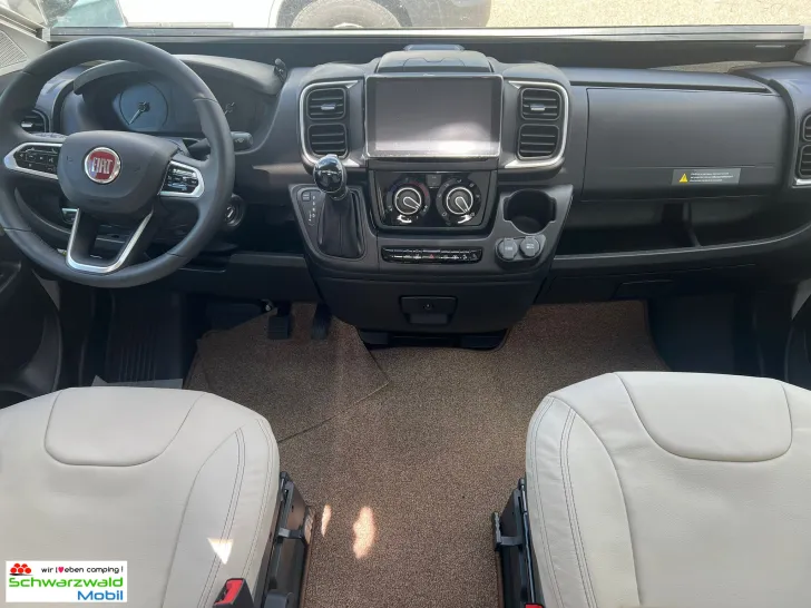 Fahrzeugbild Pilote P720FGJ 180 Ps, 3,5T, Wohnmobil des Monats #7