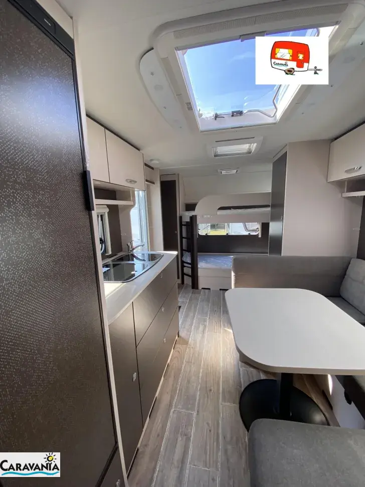 Fahrzeugbild Dethleffs c-go 565 FMK ähnlich Camper 560 #14