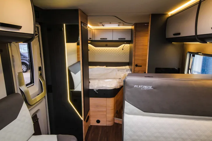 Fahrzeugbild Knaus L!VE TI 650 MF Platinum Selection Automatik | Rahmenfenster #7