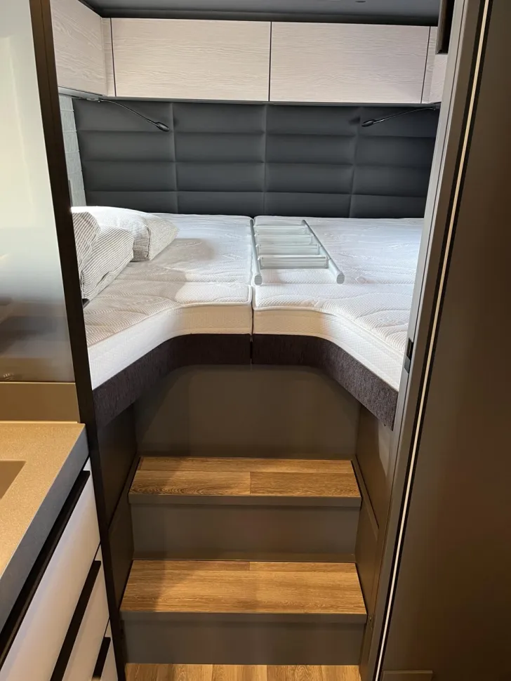 Fahrzeugbild Niesmann + Bischoff Arto 88 #11