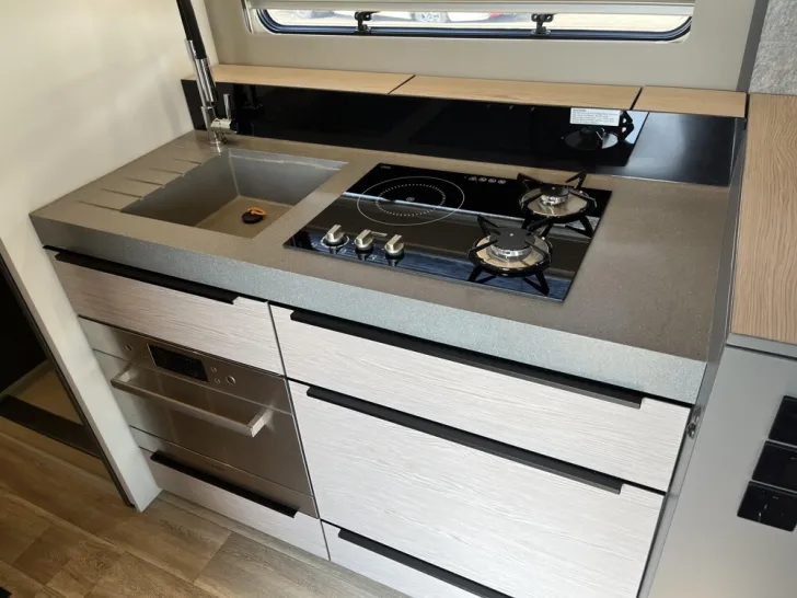 Fahrzeugbild Niesmann + Bischoff Arto 88 #17