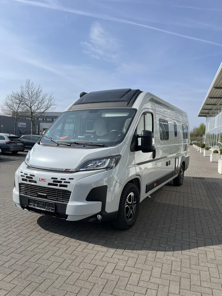 Fahrzeugbild LMC Innovan 640 #3
