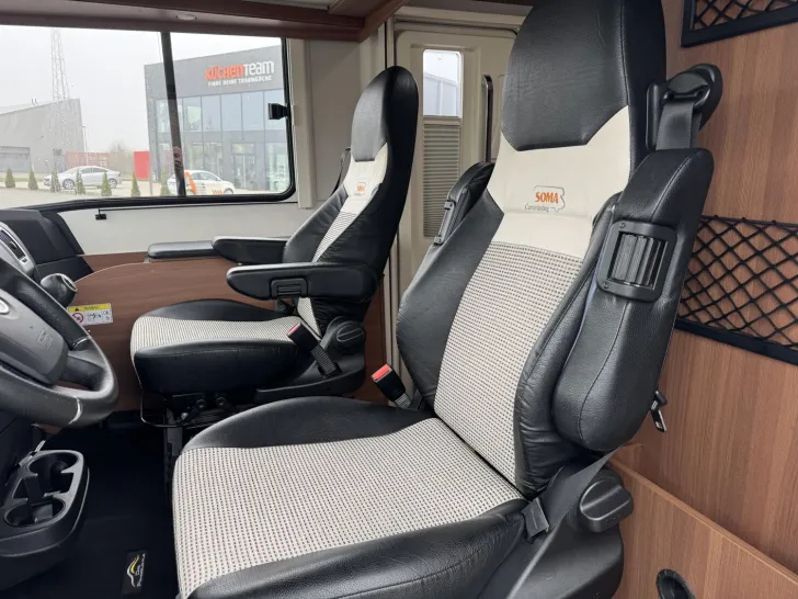 Fahrzeugbild LMC Explorer Comfort I 655 G #10