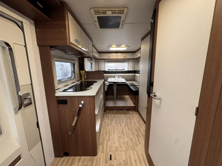 Fahrzeugbild LMC Explorer Comfort I 655 G #24