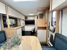 Fahrzeugbild Knaus Sport 450 FU Duschausbau #7